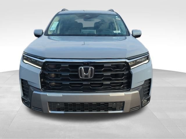 New 2026 Honda Pilot Touring image 4
