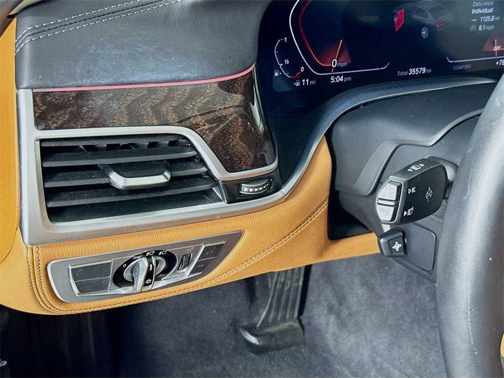 Used 2021 BMW 750i xDrive w/ Executive Package image 11