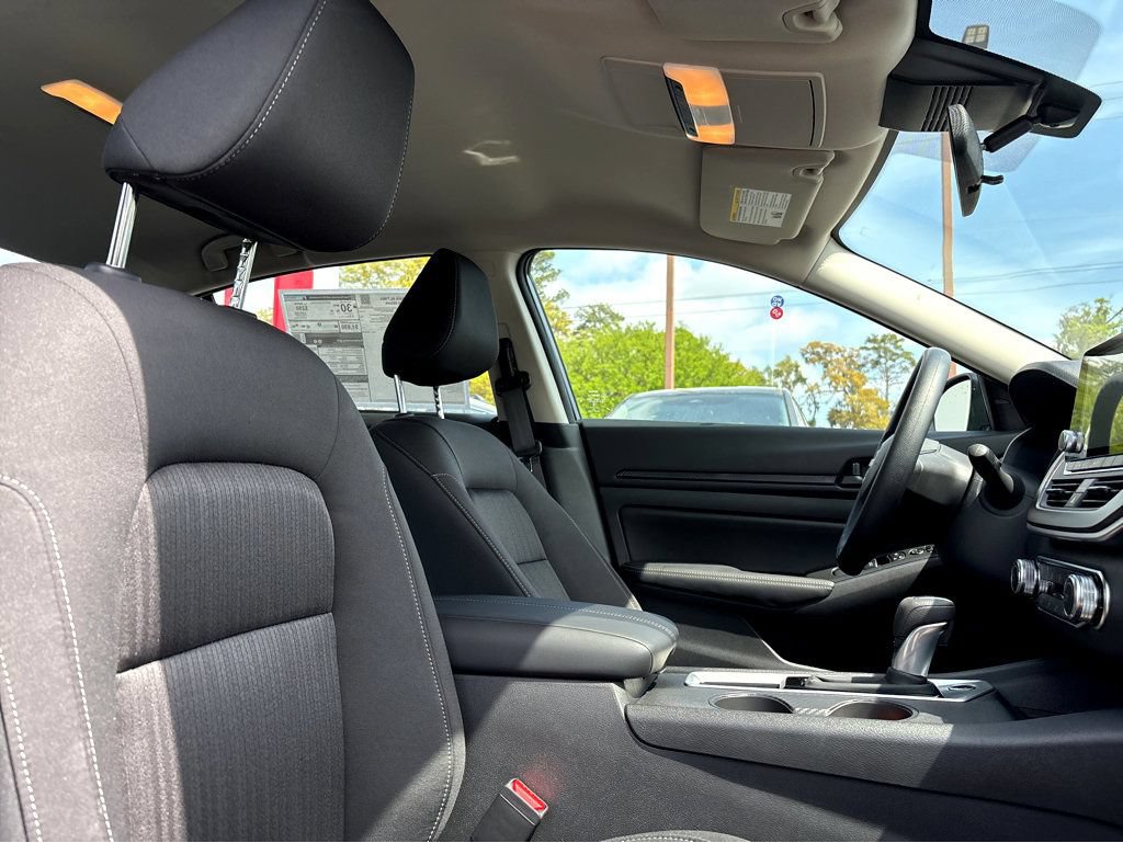 New 2026 Nissan Altima 2.5 SV w/ SV Special Edition Package FWD image 11