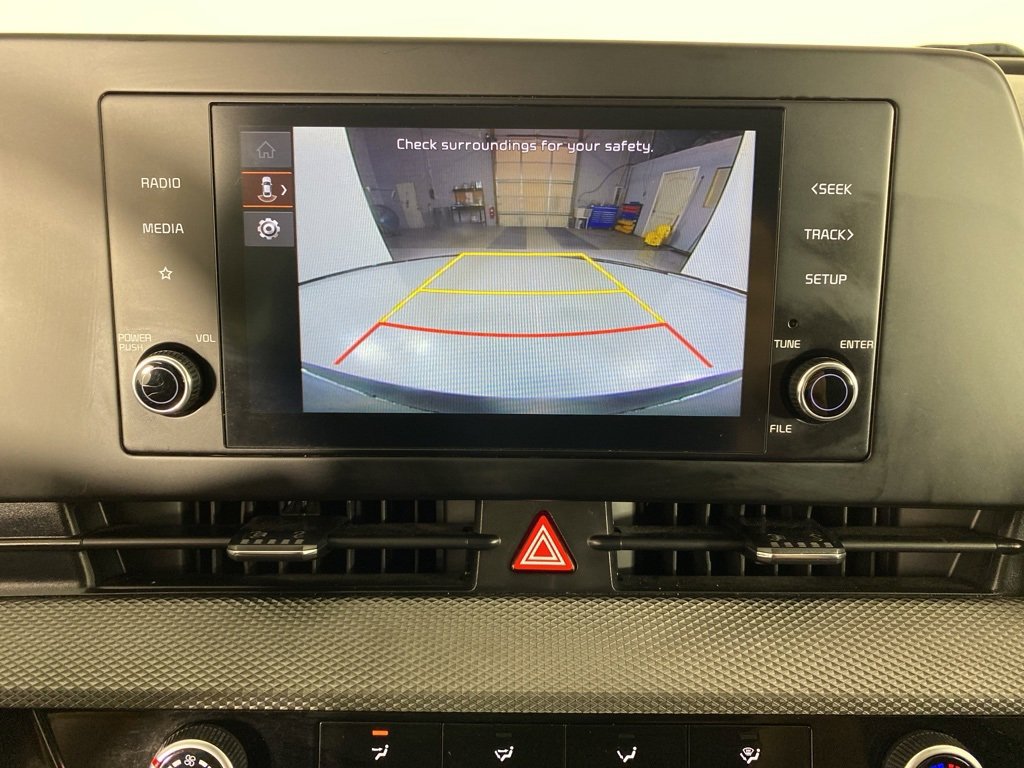 Used 2023 Kia Sportage LX image 18