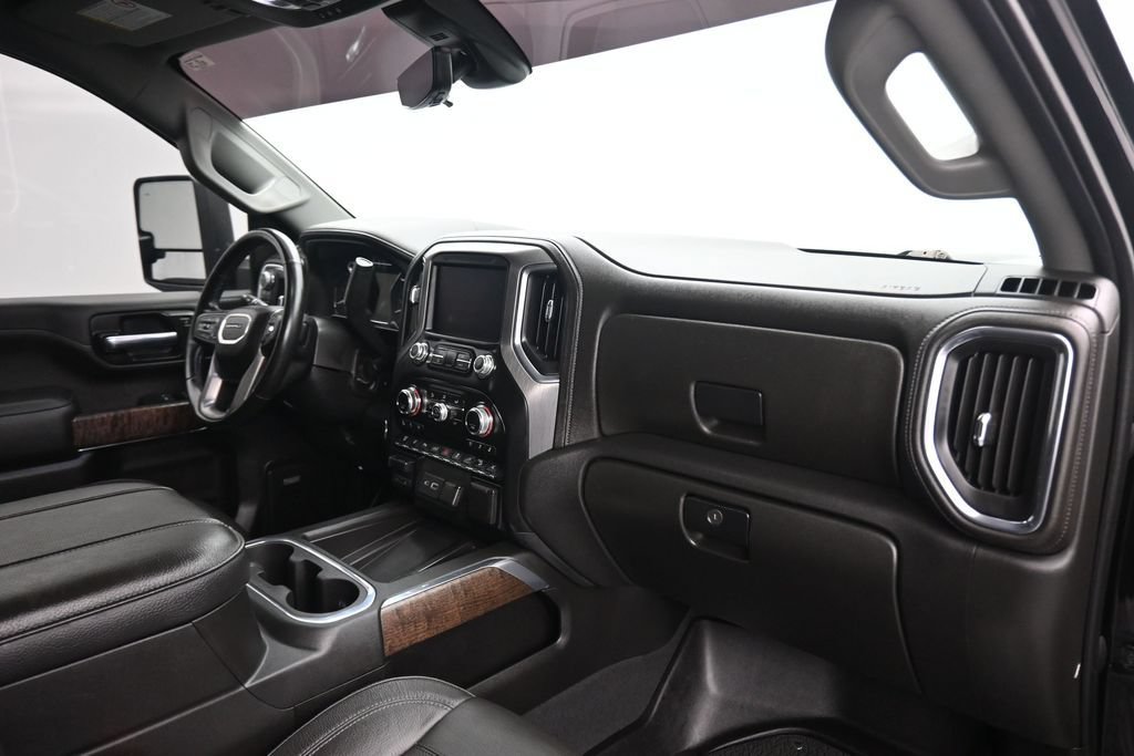 Used 2023 GMC Sierra 2500 Denali w/ Denali Black Diamond Edition AWD/4WD image 58
