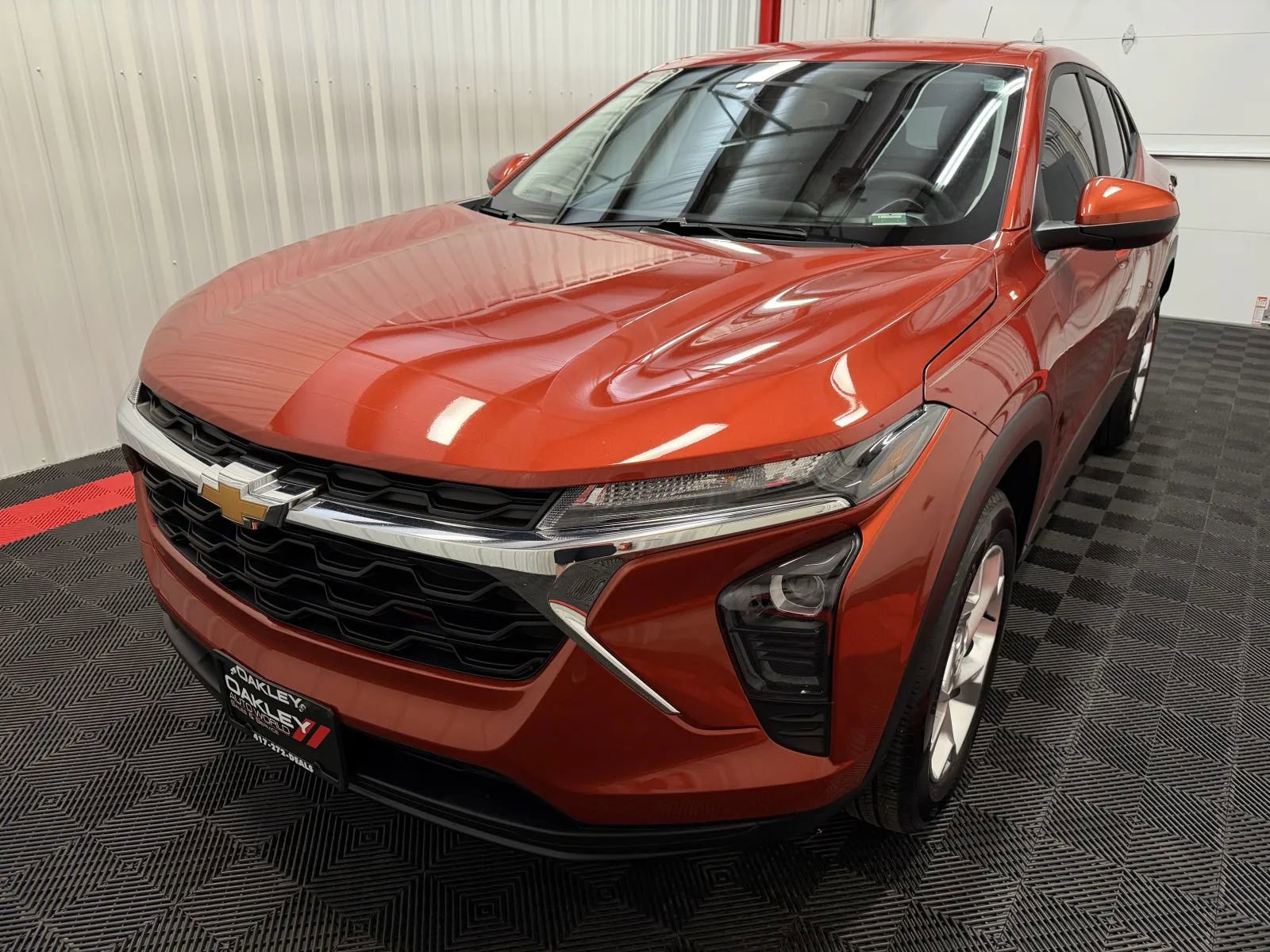 Used 2024 Chevrolet Trax LS w/ LS Convenience Package FWD image 10