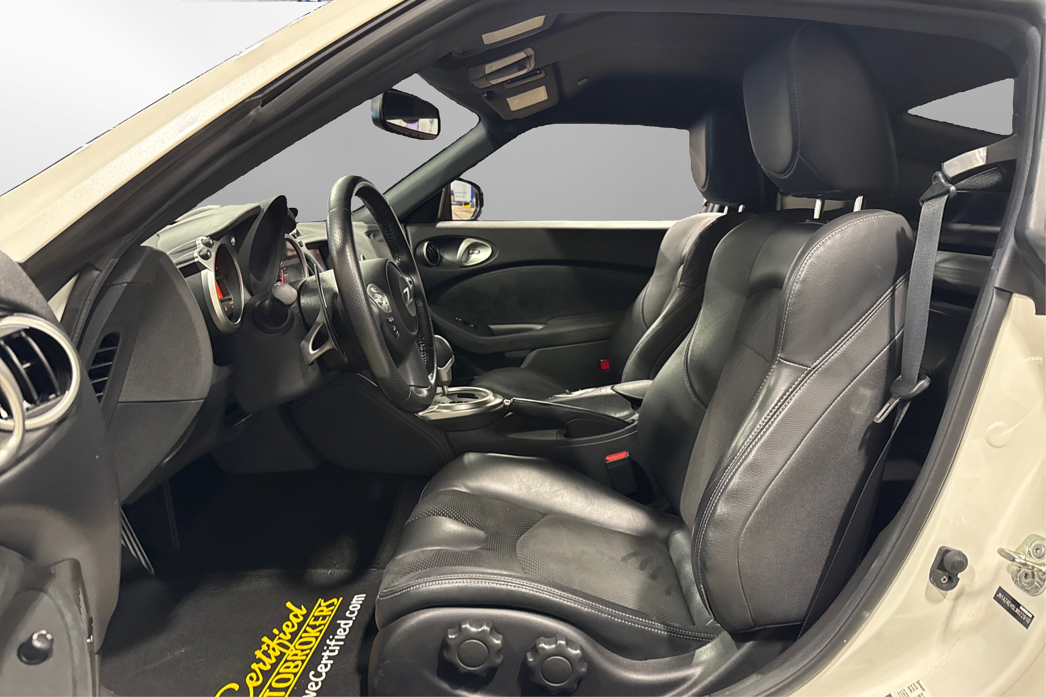 Used 2020 Nissan 370Z Touring Sport image 18