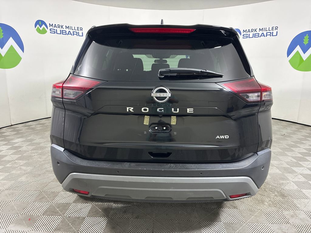 Used 2023 Nissan Rogue S AWD/4WD image 6
