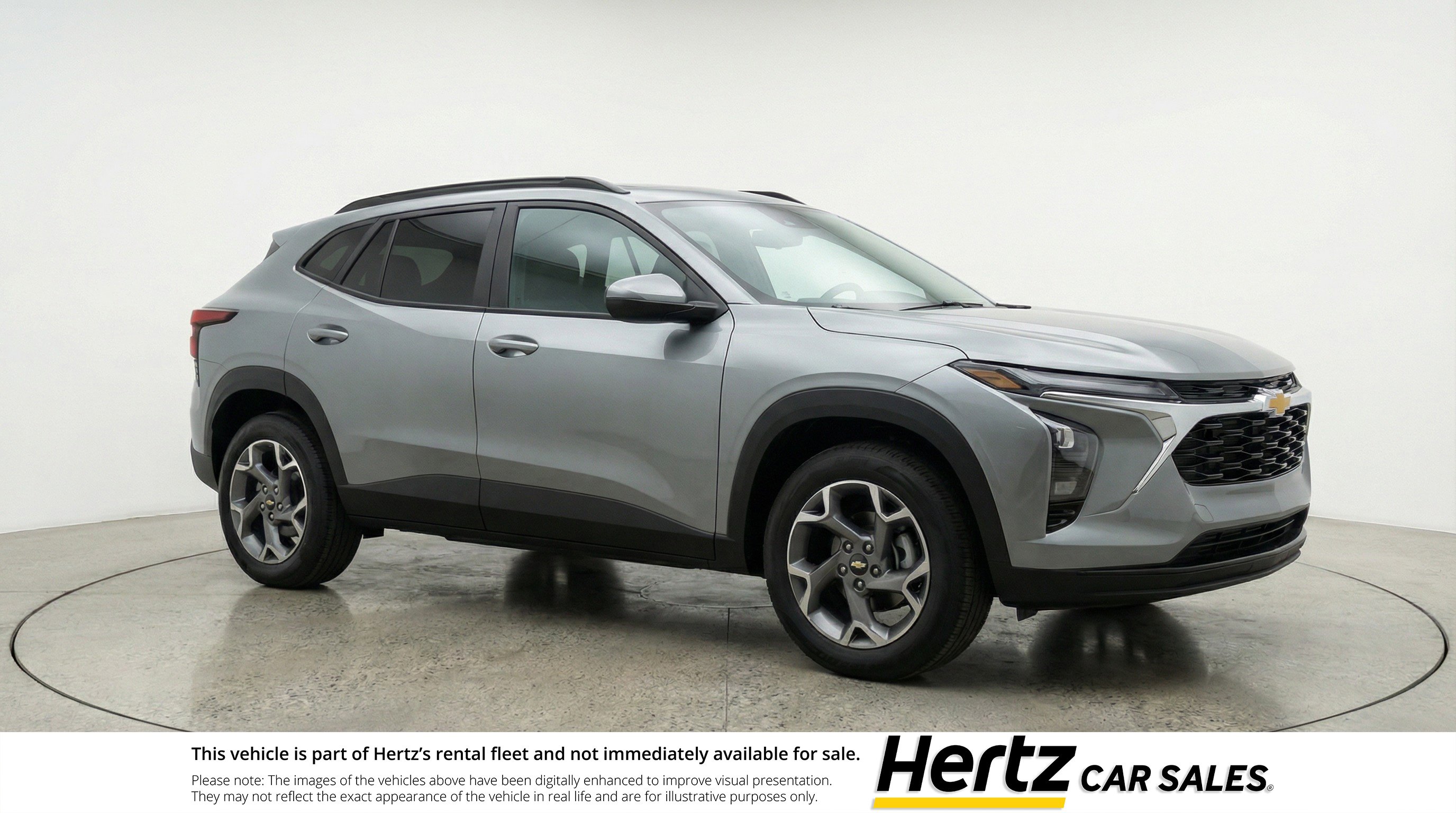 Used 2025 Chevrolet Trax LT image 1