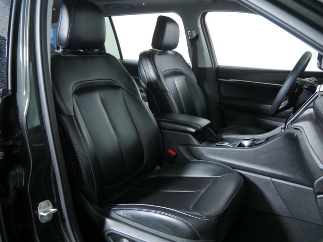 Certified 2024 Jeep Grand Cherokee L Limited AWD/4WD image 12