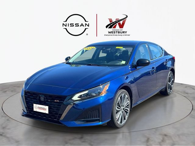 Used 2024 Nissan Altima 2.5 SR AWD/4WD image 2