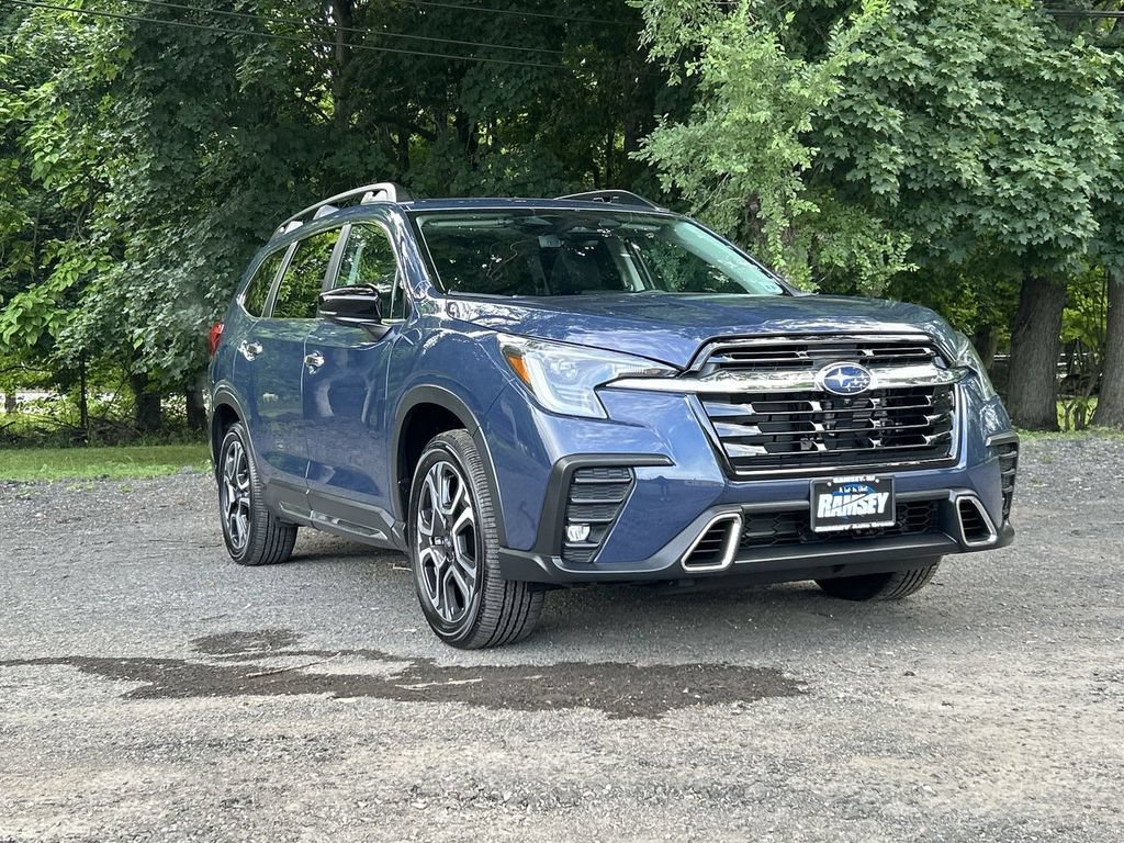 Certified 2024 Subaru Ascent Touring AWD/4WD image 1