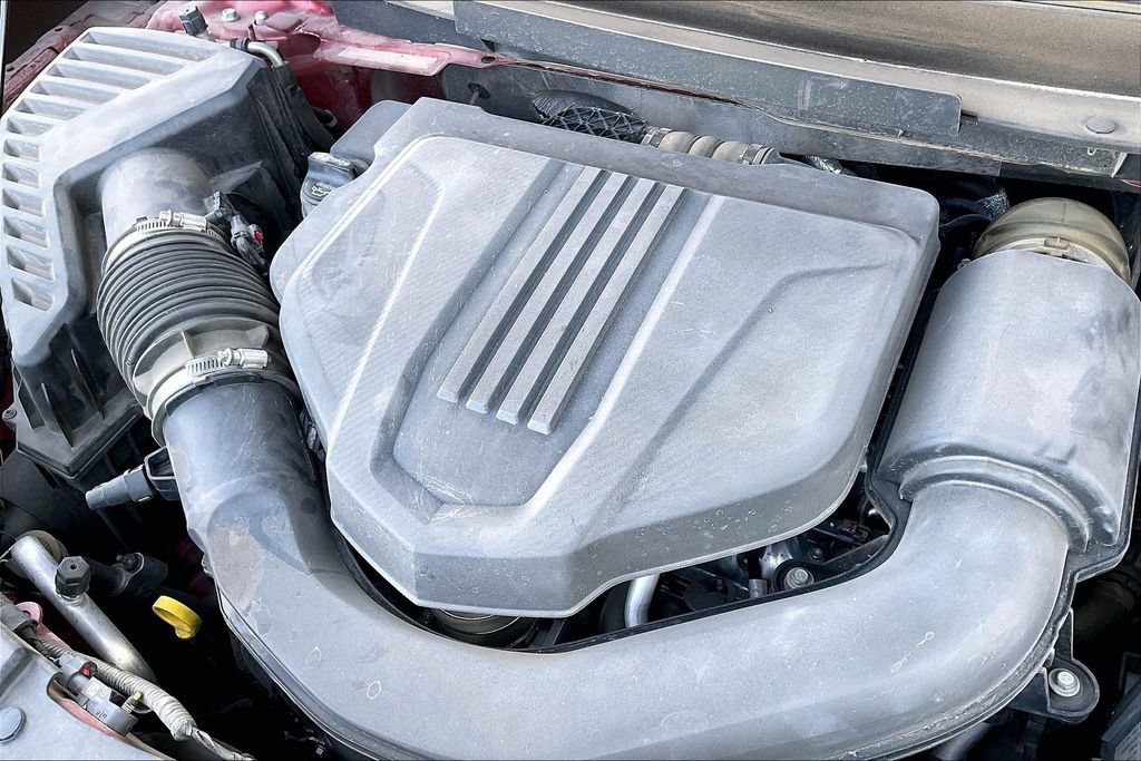 Used 2024 Chevrolet Traverse LT FWD image 34