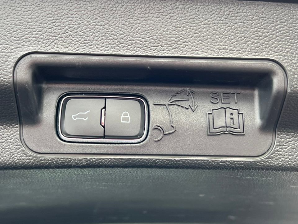 Certified 2023 Ford Explorer XLT w/ Equipment Group 202A image 37