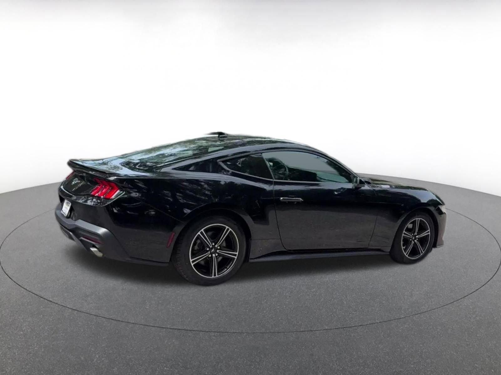 Used 2024 Ford Mustang Premium image 15