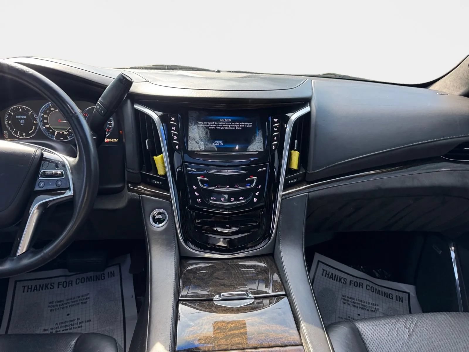 Used 2015 Cadillac Escalade Platinum RWD image 18