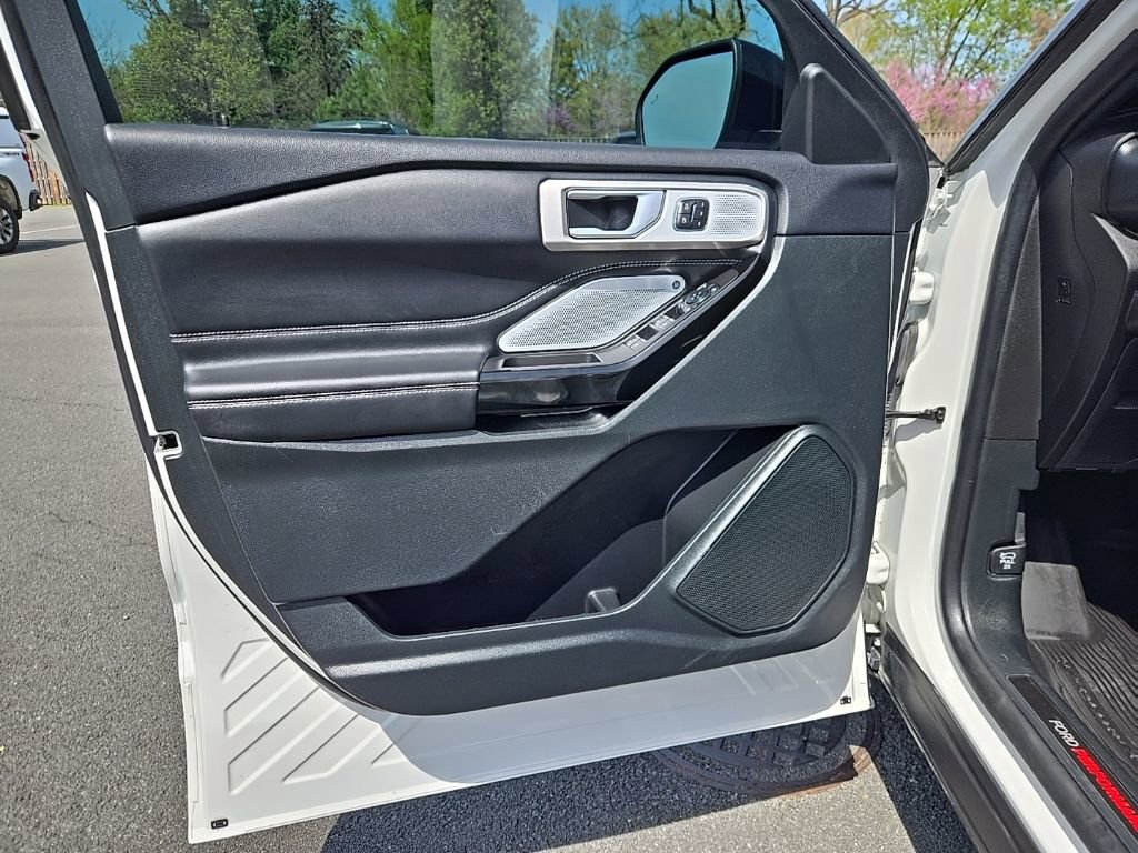 Used 2023 Ford Explorer ST w/ Equipment Group 401A AWD/4WD image 12