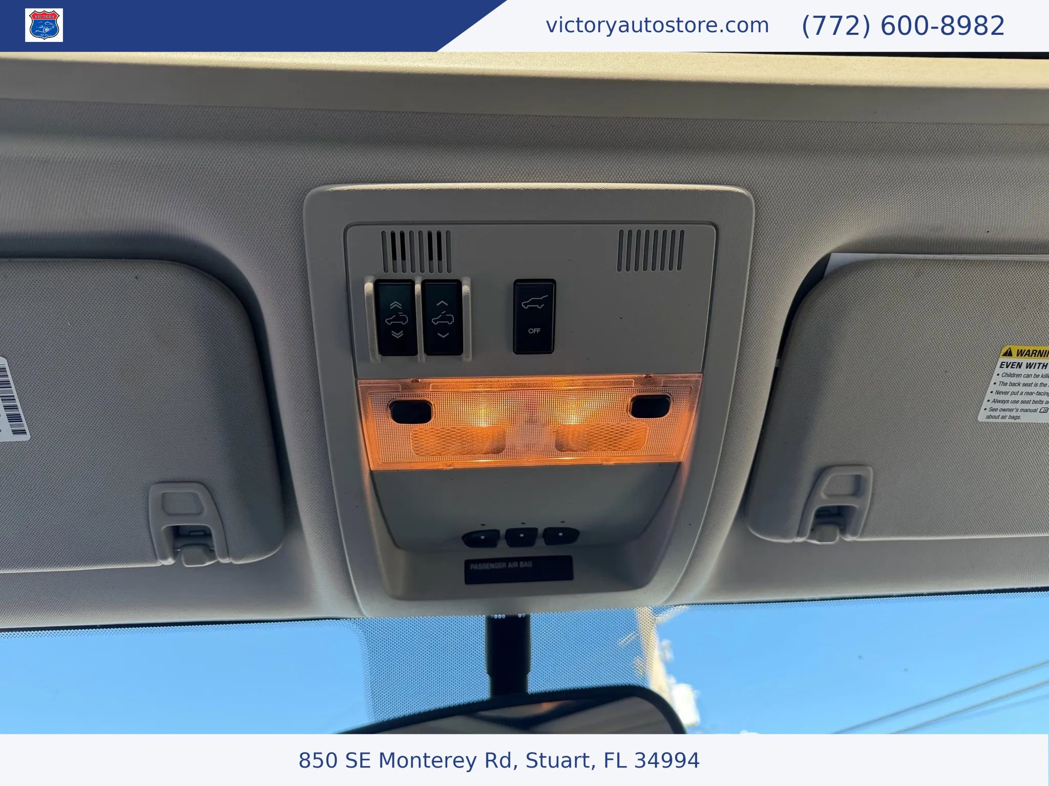 Used 2010 Cadillac Escalade Luxury image 31