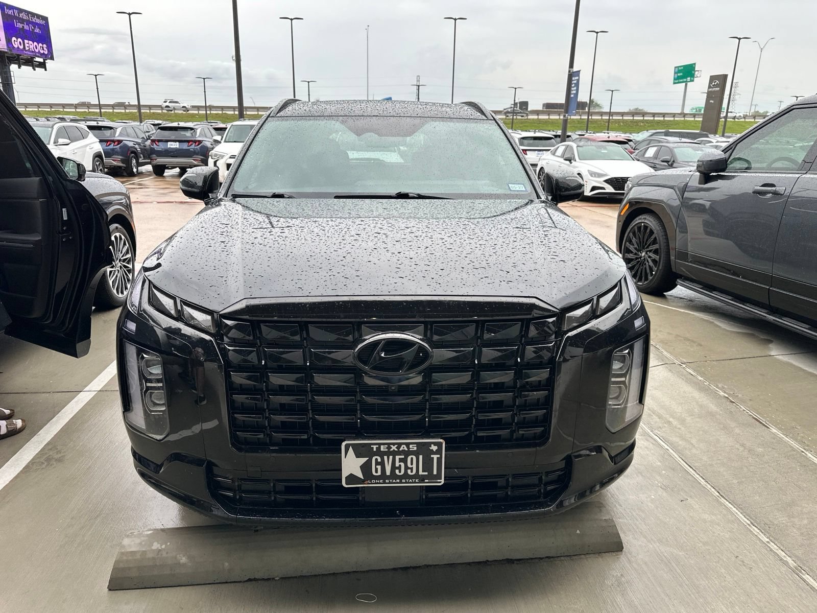 Used 2024 Hyundai Palisade Calligraphy AWD/4WD image 3