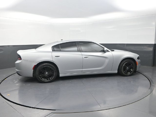 Used 2022 Dodge Charger SXT RWD image 10