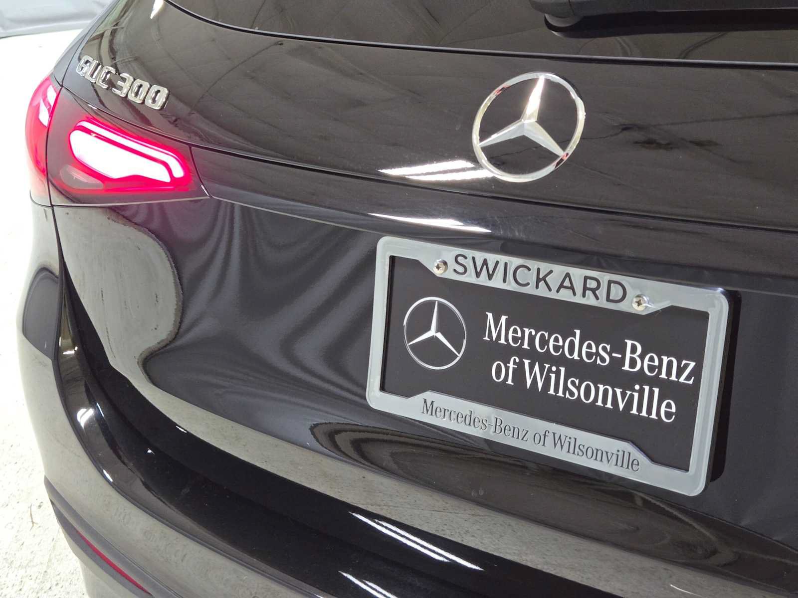 Used 2026 Mercedes-Benz GLC 300 4MATIC image 13