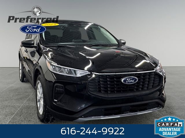 Used 2023 Ford Escape Active image 4