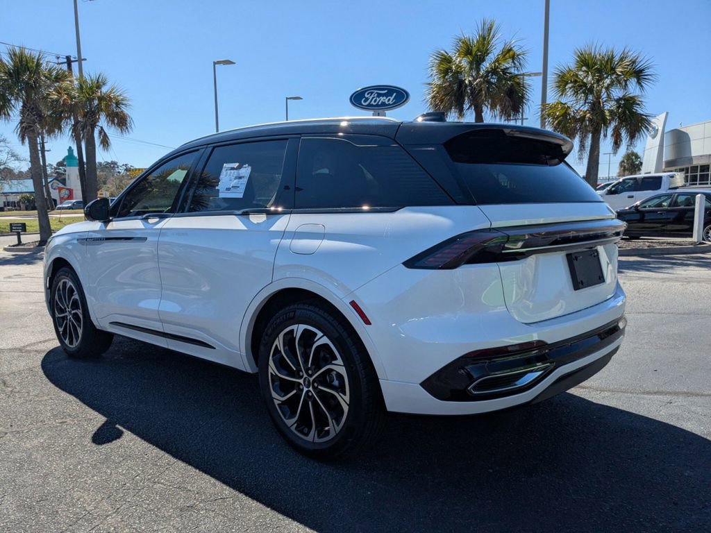 New 2026 Lincoln Nautilus Reserve image 6