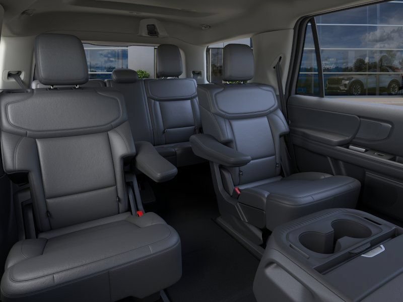 New 2026 Ford Expedition Active RWD image 11