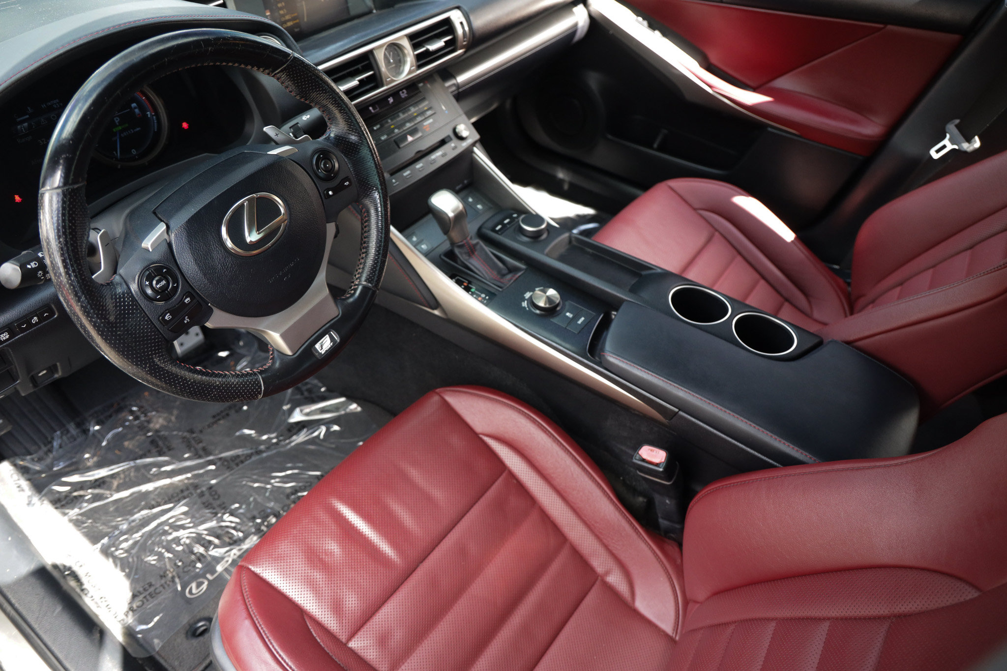 Used 2016 Lexus IS 200t w/ F Sport Package RWD image 6