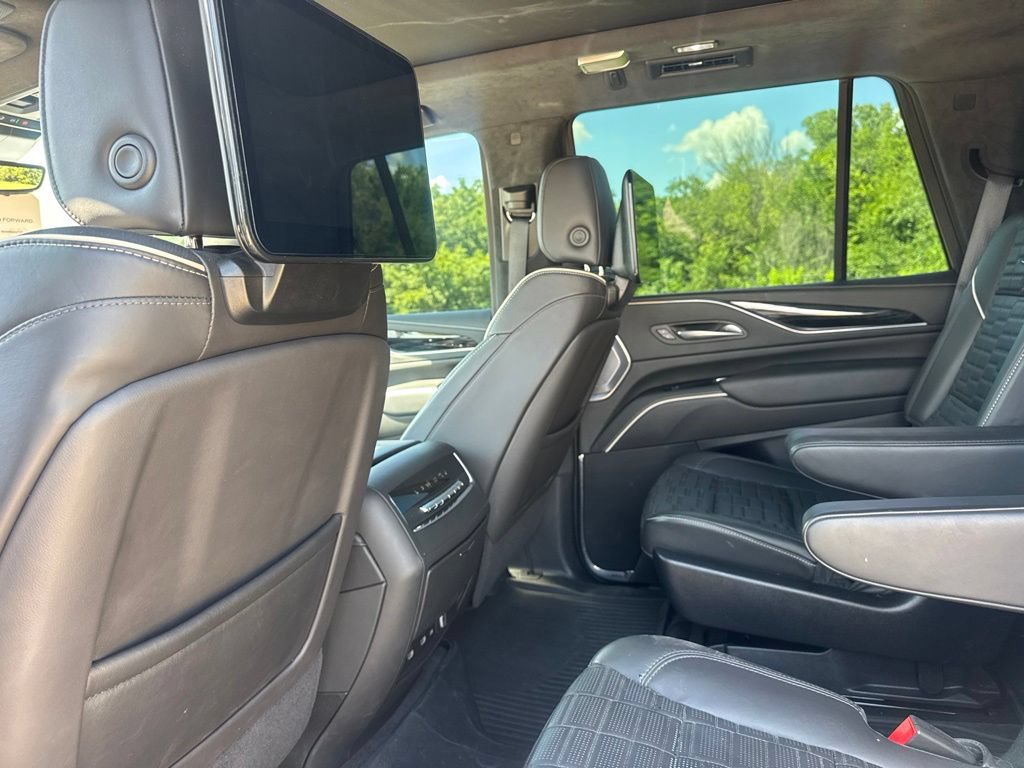 Certified 2023 Cadillac Escalade V w/ Heavy-Duty Trailer Package AWD/4WD image 25