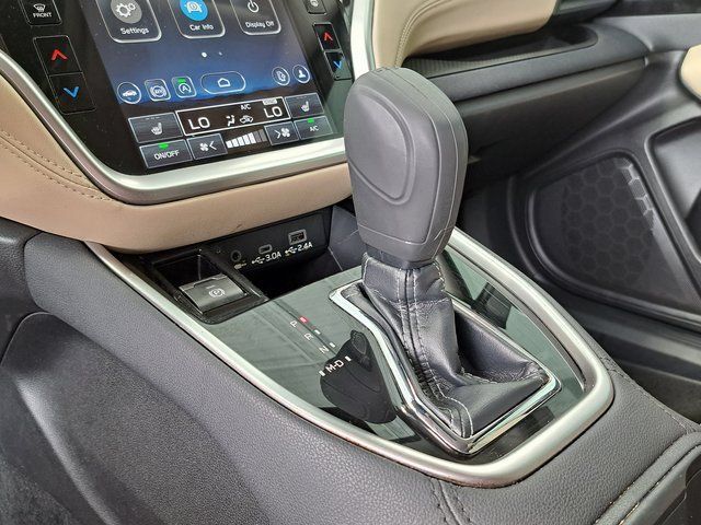 Used 2023 Subaru Outback Premium AWD/4WD image 18