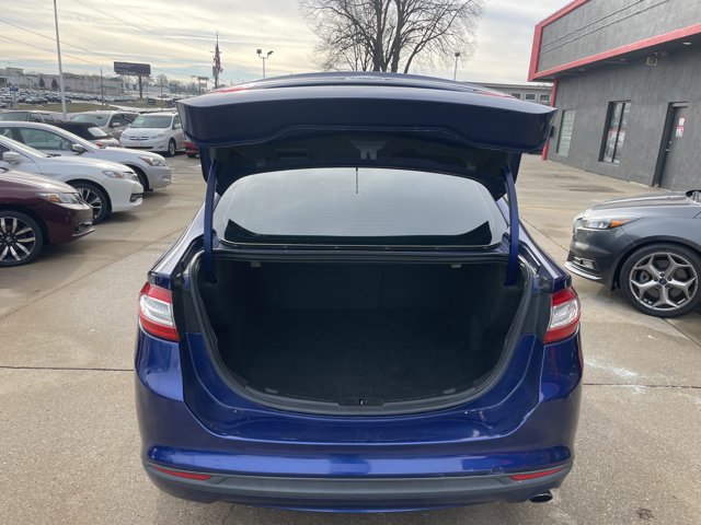 Used 2013 Ford Fusion SE FWD image 9