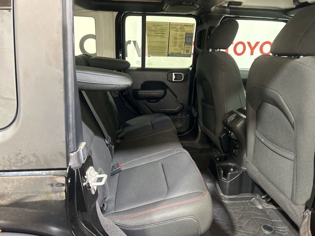 Used 2023 Jeep Wrangler Unlimited Rubicon w/ Cold Weather Group image 13