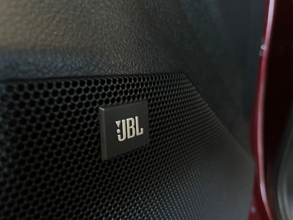 Used 2016 Toyota Avalon Limited image 32