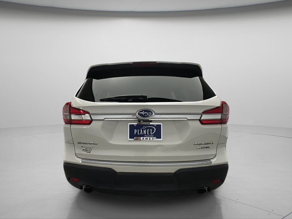 Used 2022 Subaru Ascent Limited w/ Technology Package AWD/4WD image 5