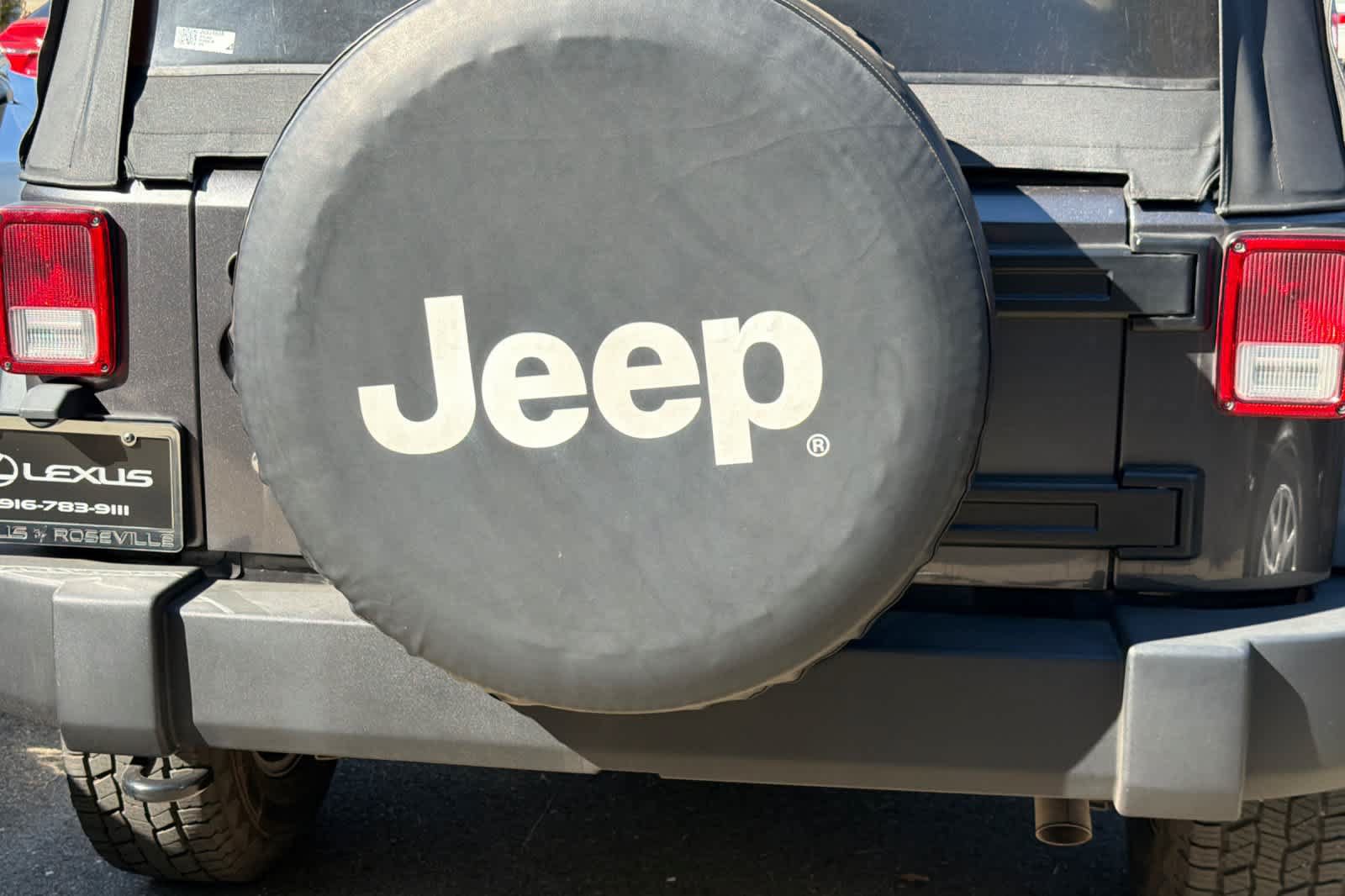 Used 2018 Jeep Wrangler Sport AWD/4WD image 15