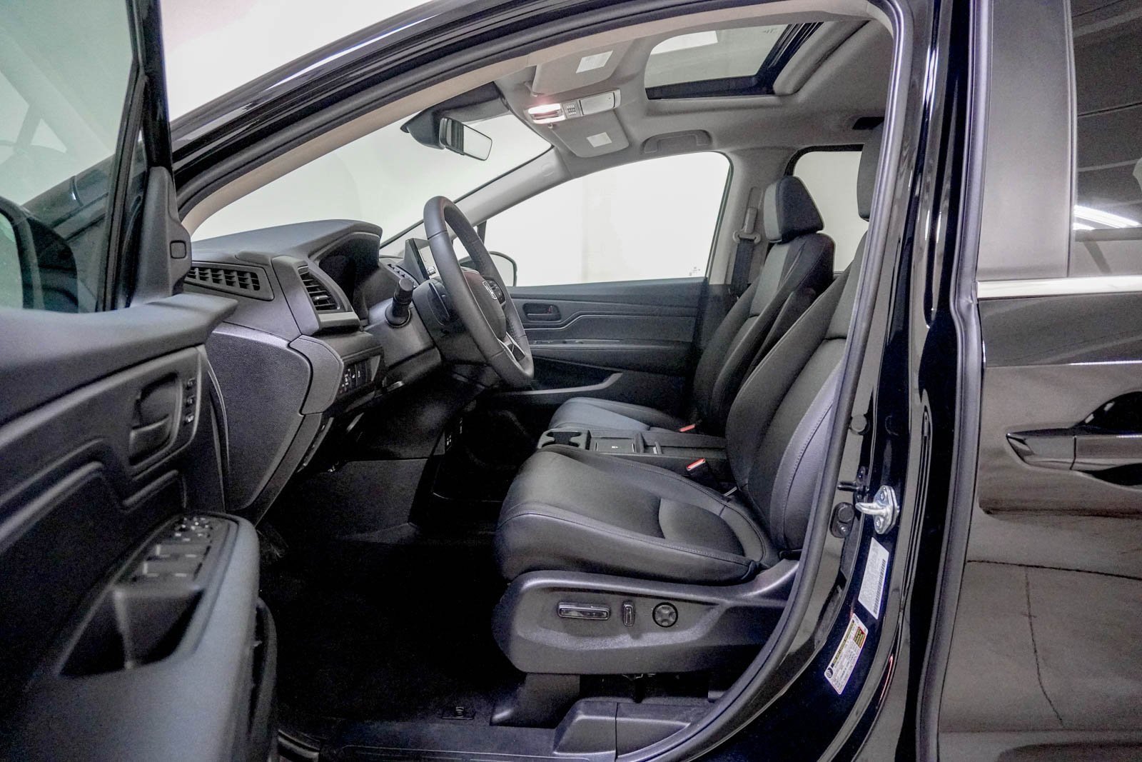 Certified 2026 Honda Odyssey EX-L image 21