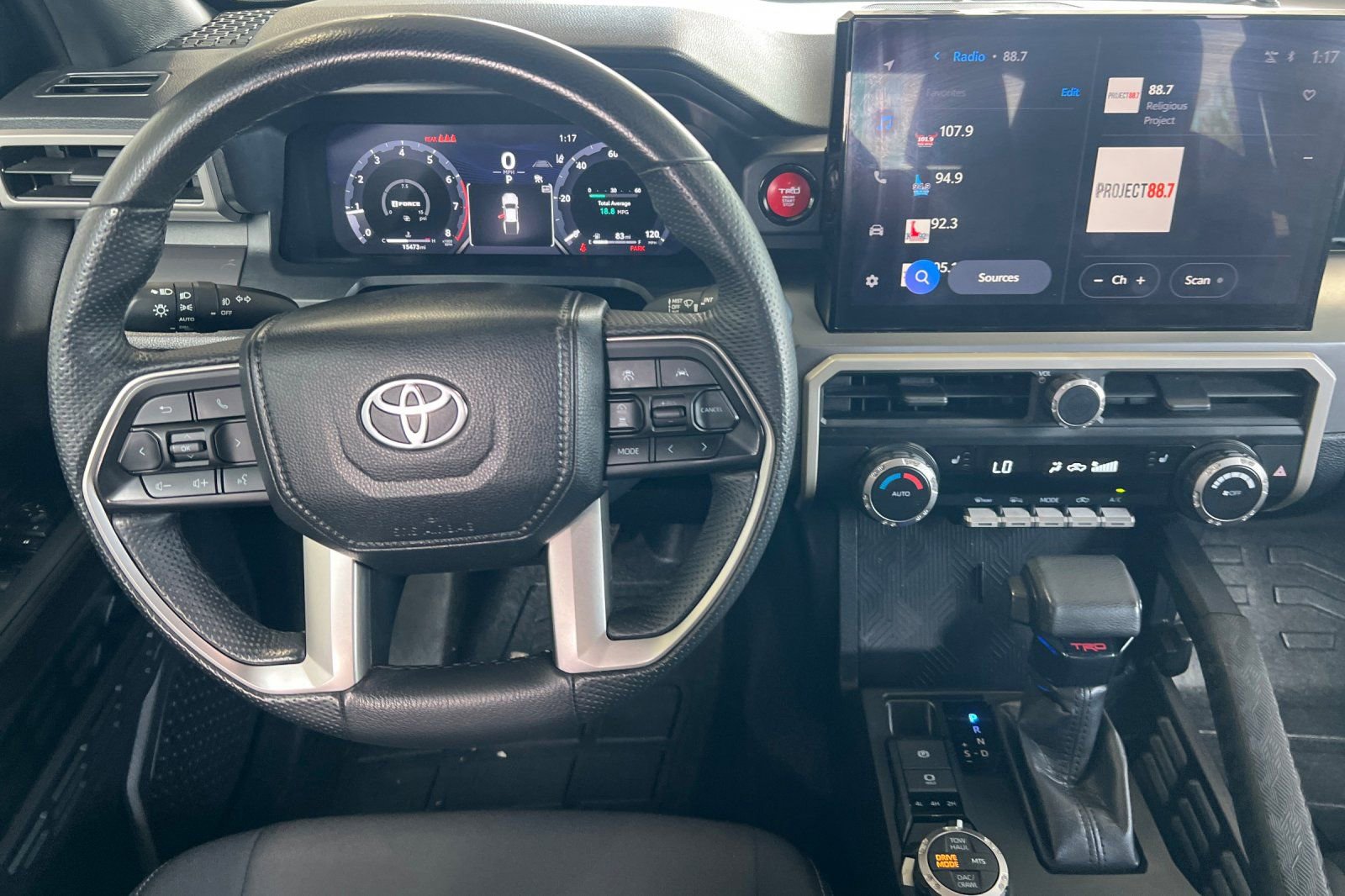 Certified 2024 Toyota Tacoma TRD Off-Road image 11