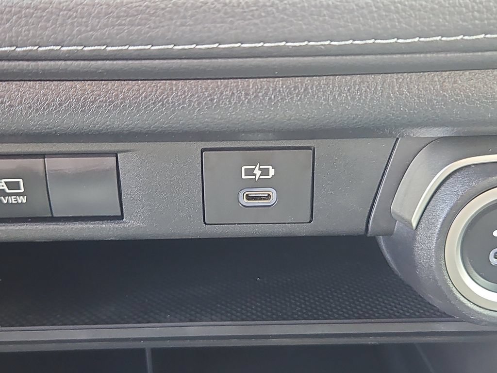 Used 2024 Toyota Grand Highlander AWD image 16