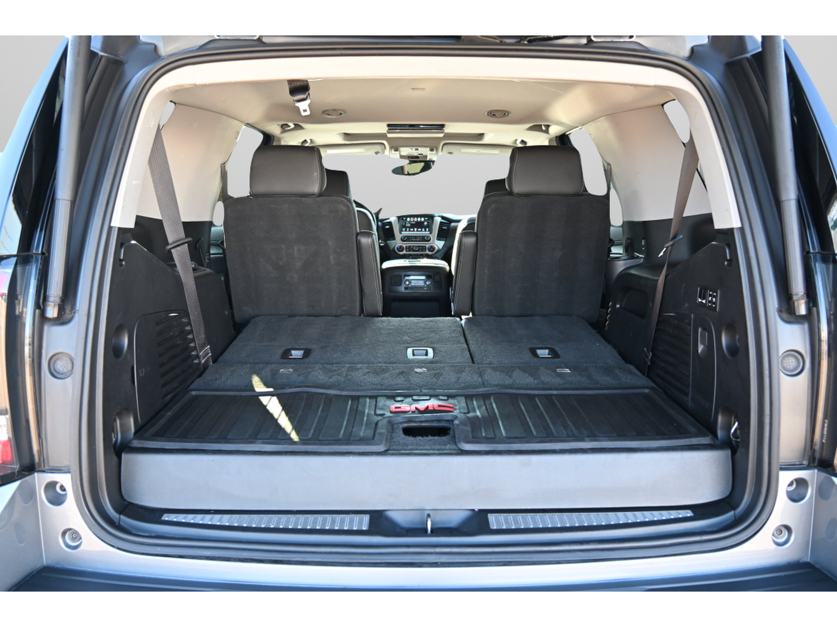 Used 2019 GMC Yukon Denali w/ Denali Ultimate Package AWD/4WD image 14