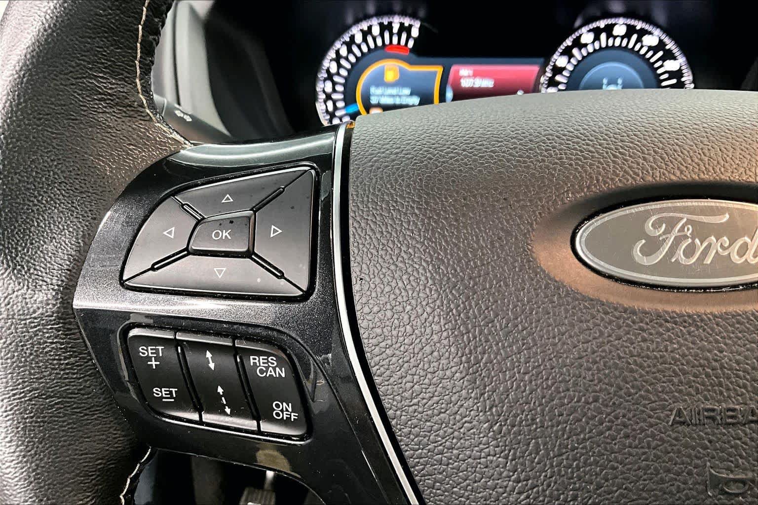 Used 2018 Ford Explorer Platinum AWD/4WD image 23