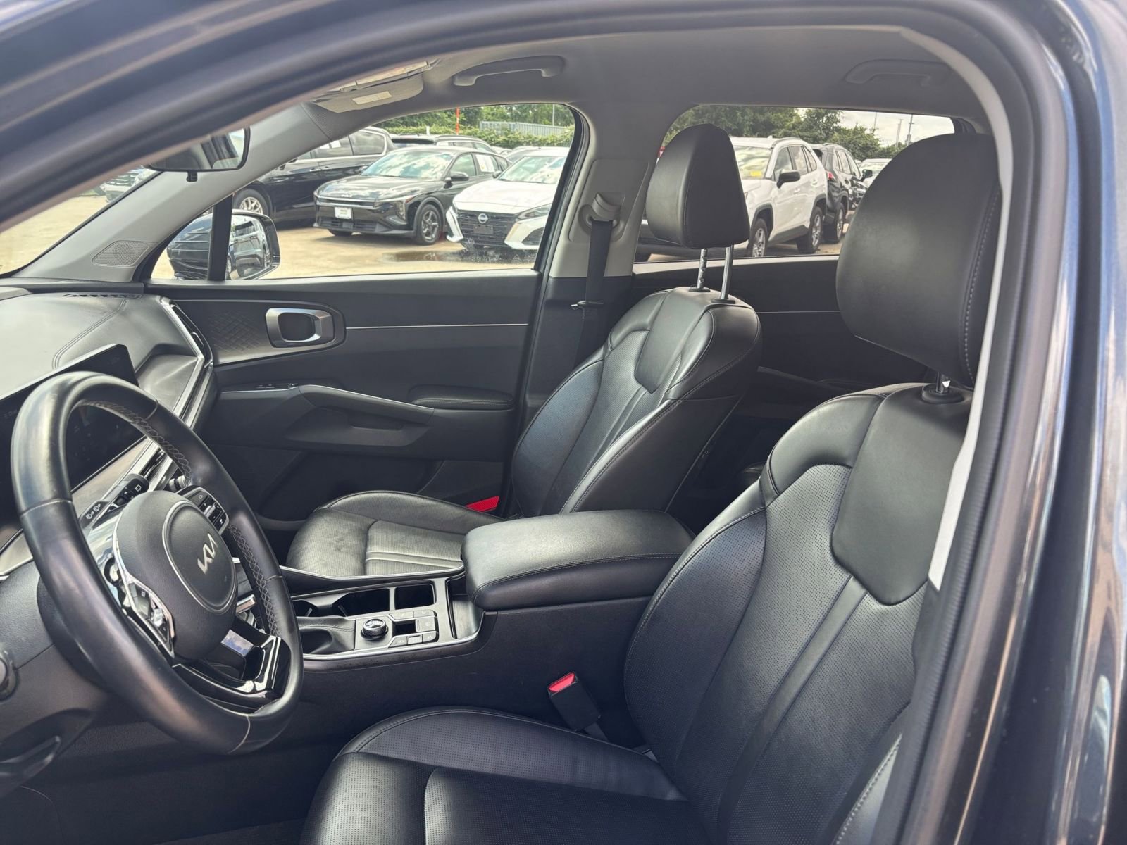 Used 2024 Kia Sorento S FWD image 29