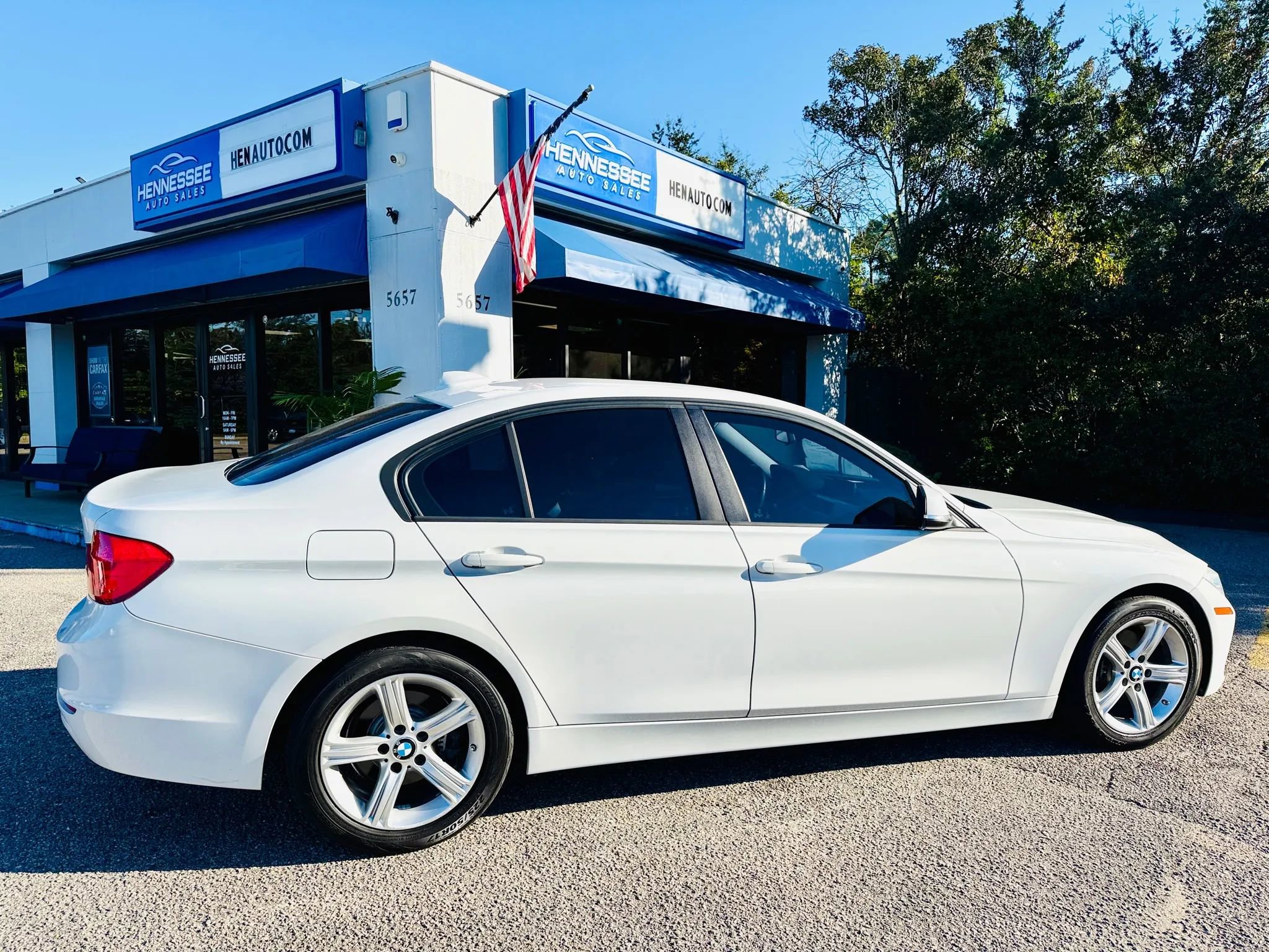 Used 2015 BMW 320i Sedan image 13