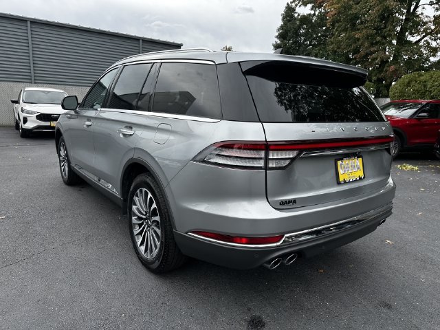 Certified 2023 Lincoln Aviator Reserve w/ Elements Package Plus AWD/4WD image 7