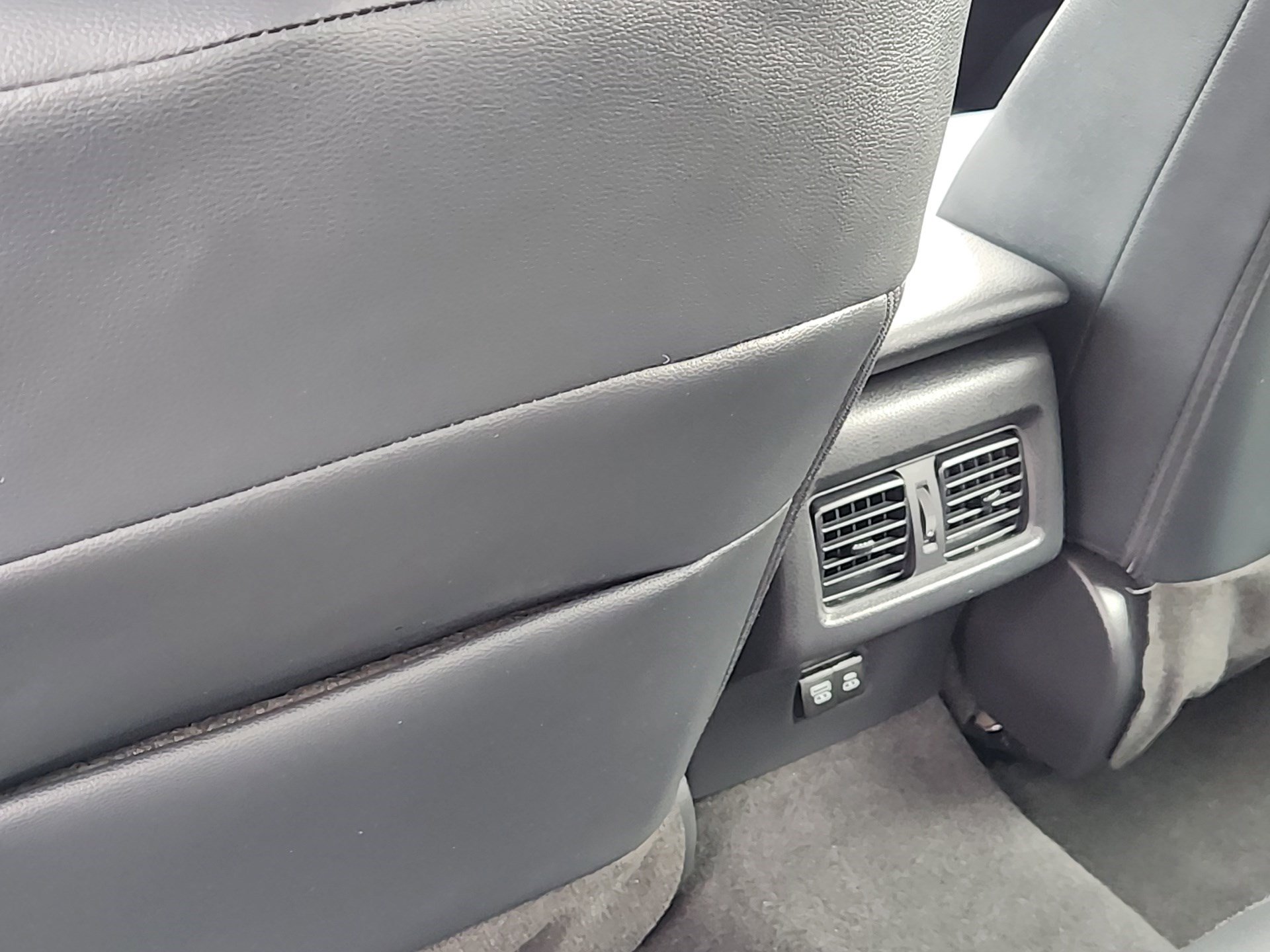 Certified 2025 Toyota Camry SE image 24