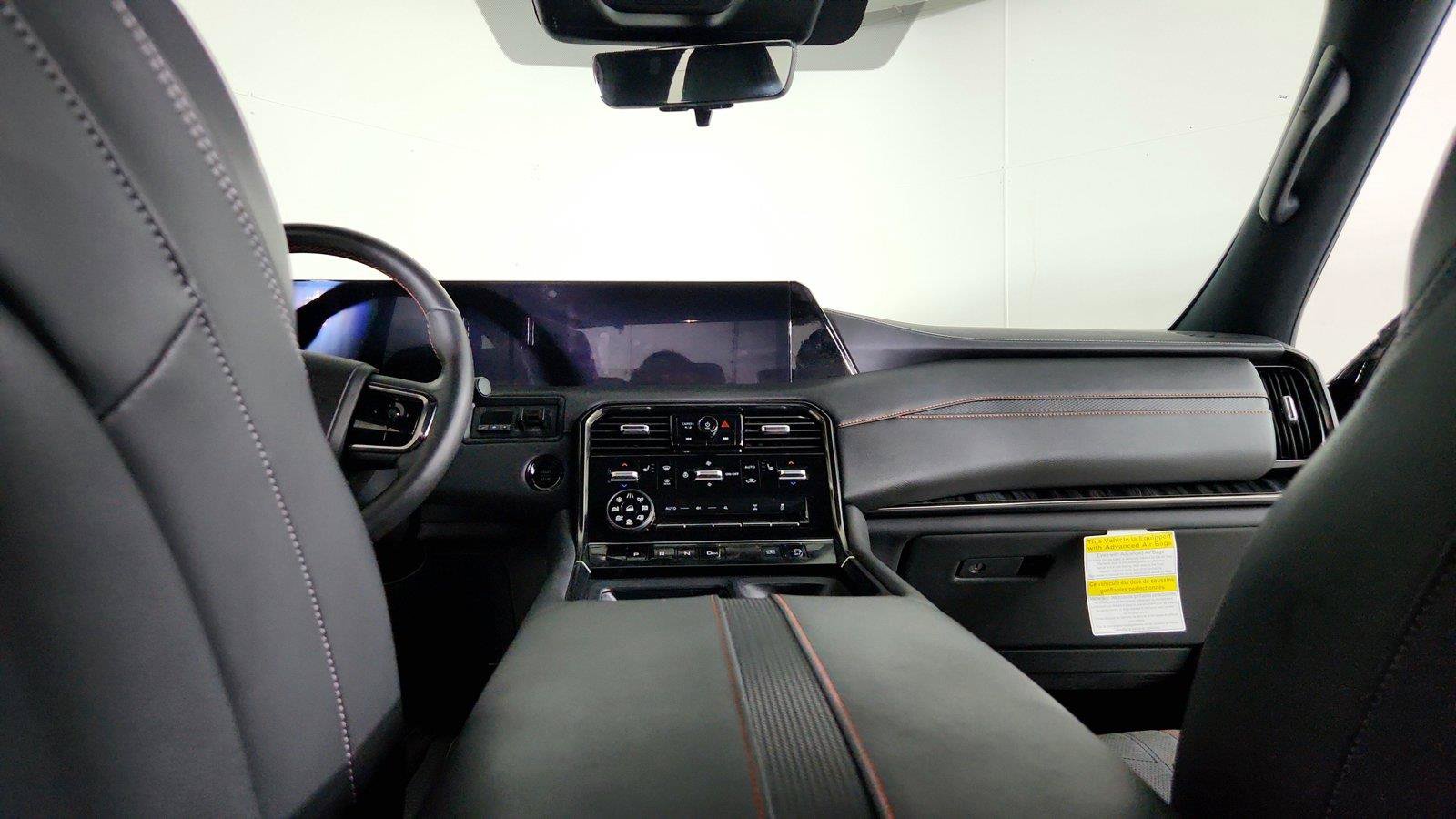 Certified 2025 Nissan Armada PRO-4X AWD/4WD image 22