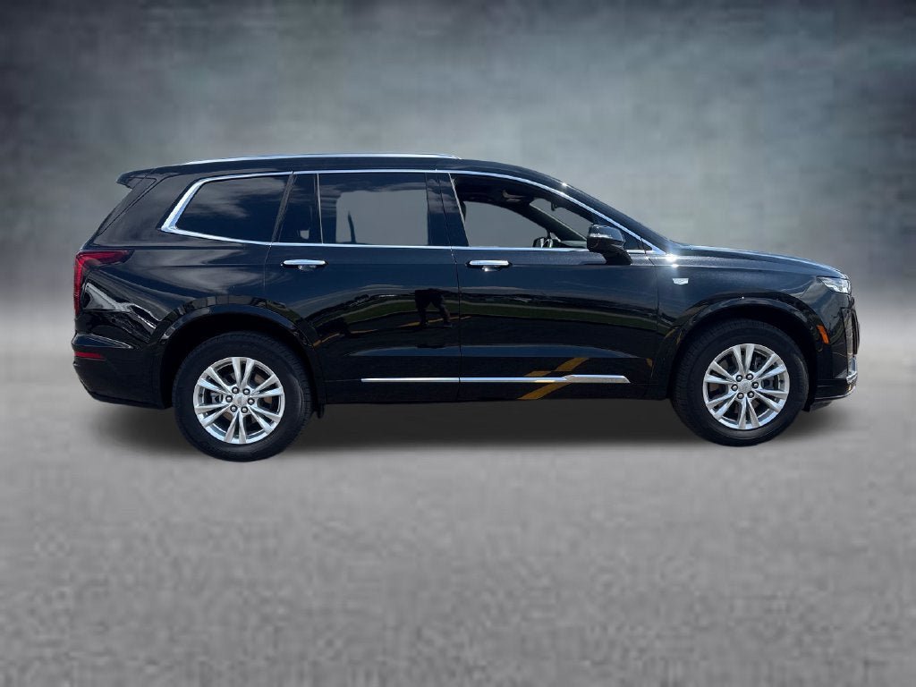 Certified 2024 Cadillac XT6 Luxury w/ LPO, Floor Liner Package AWD/4WD image 10