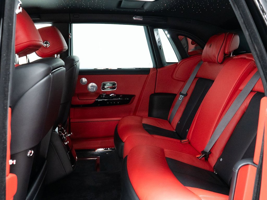 Certified 2024 Rolls-Royce Phantom Sedan w/ The Phantom Package image 26