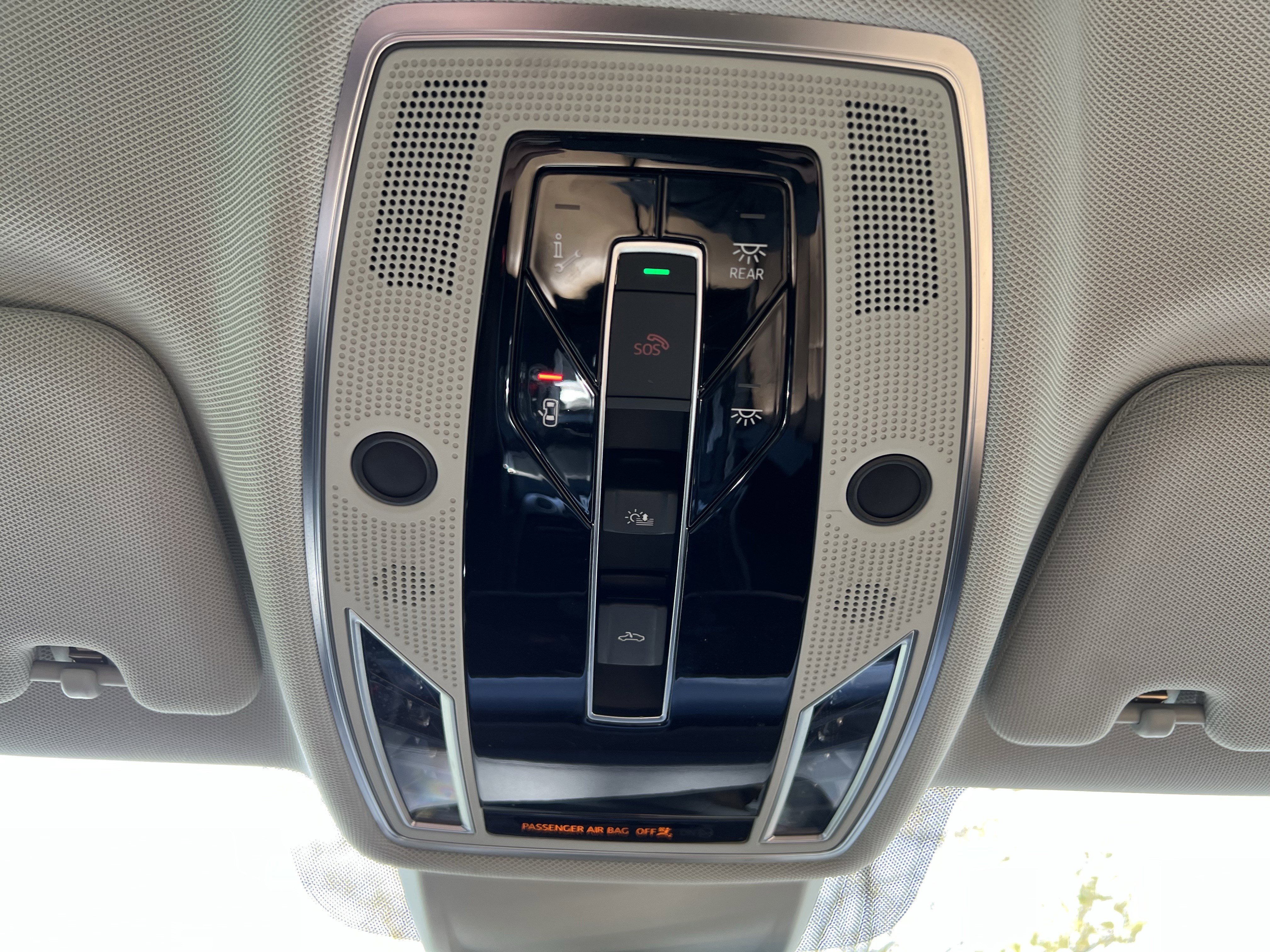 Used 2021 Audi A8 L 4.0T w/ Executive Plus Package image 28