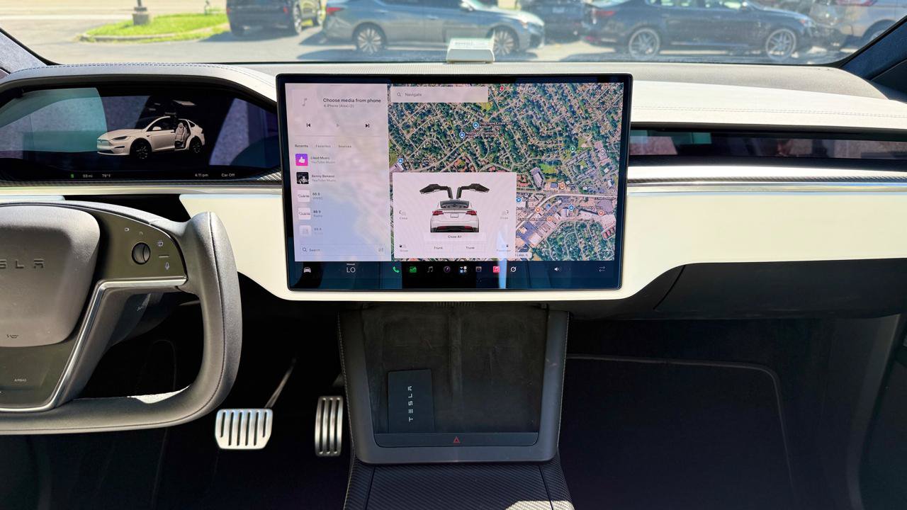 Used 2022 Tesla Model X Plaid AWD/4WD image 16