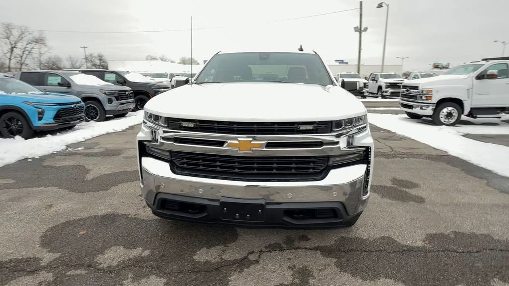 Used 2020 Chevrolet Silverado 1500 LT w/ Convenience Package image 3