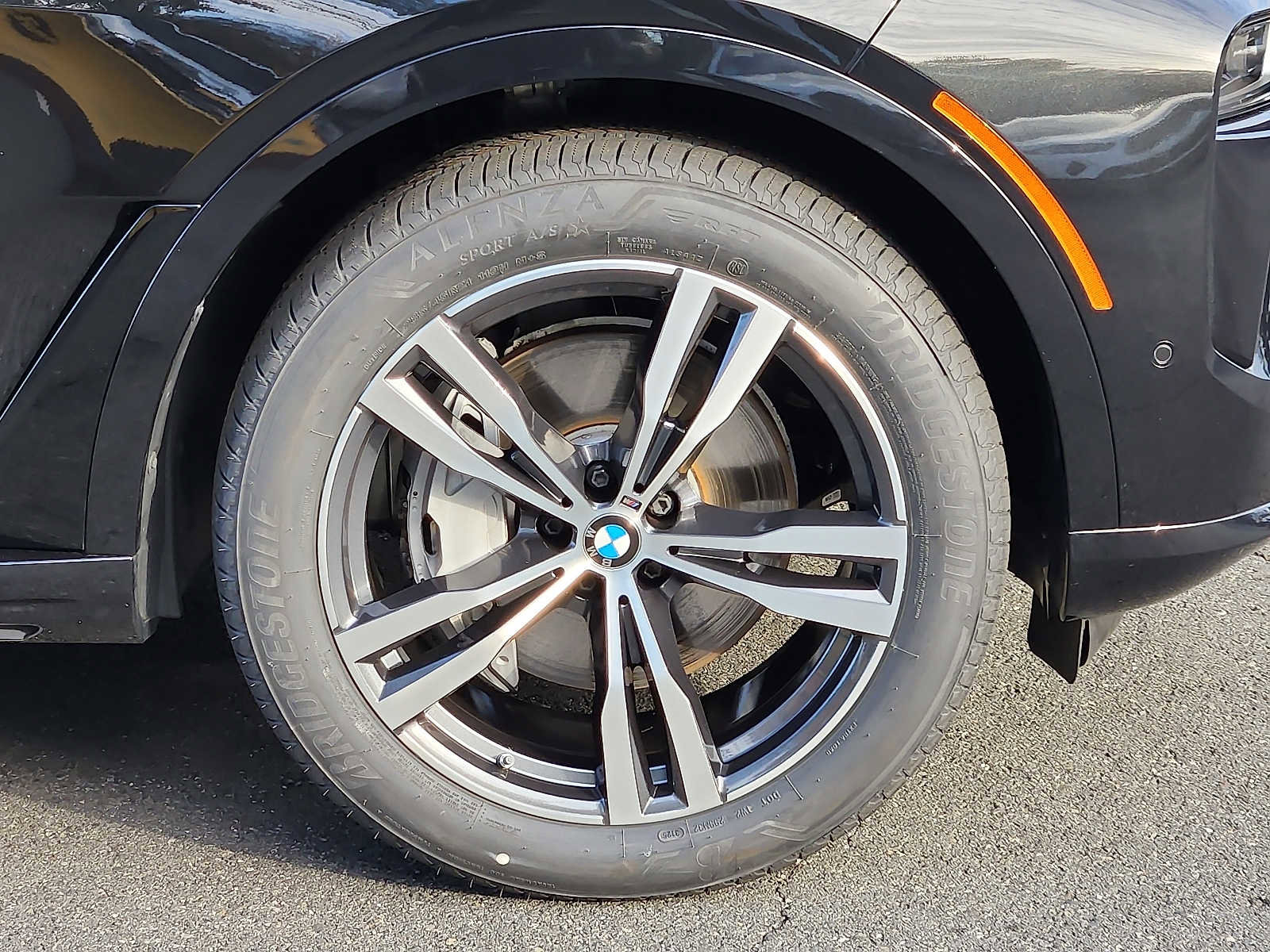 Certified 2024 BMW X7 xDrive40i w/ Executive Package image 8