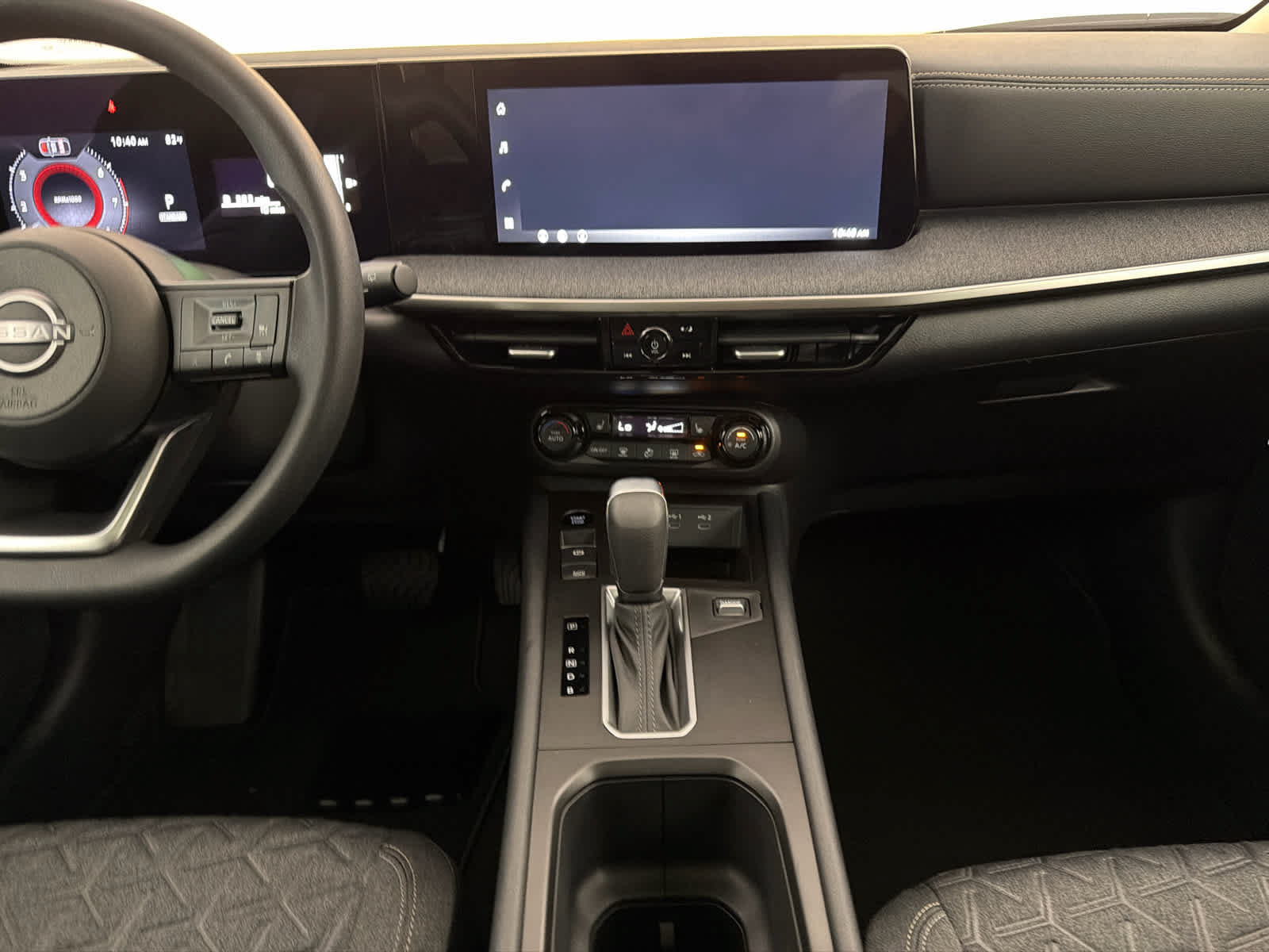 New 2026 Nissan Kicks SV w/ SV Premium Package FWD image 19