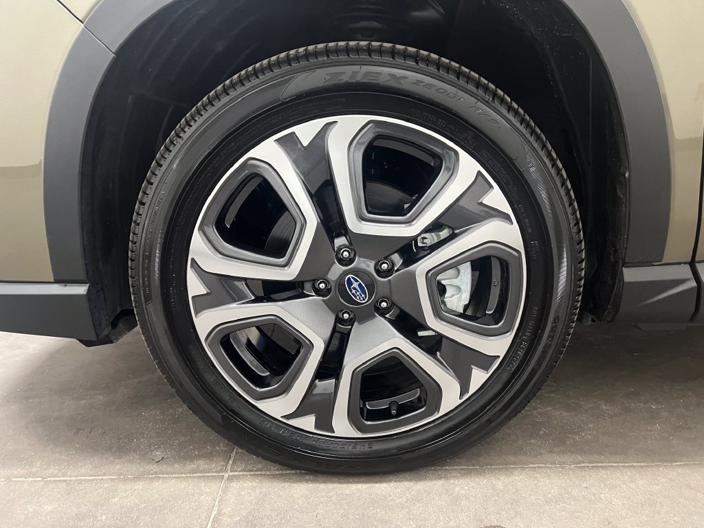 Certified 2025 Subaru Ascent Touring AWD/4WD image 29